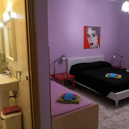 Alojamento de Acomodação e Pequeno-almoço Bed Anthos 4*