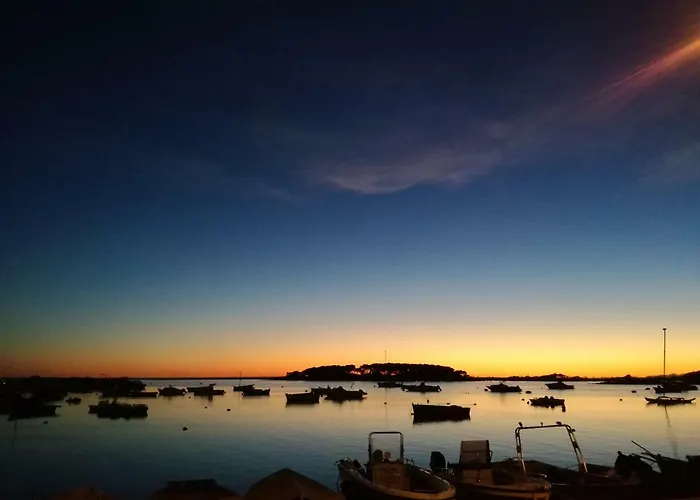 Bed Anthos Bed and breakfast 4*